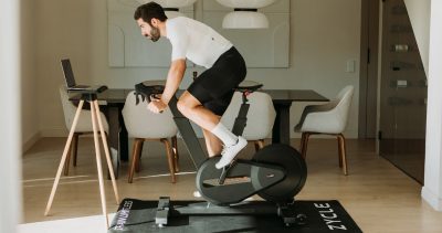 Cómo volver a pedalear tras una lesión con una smart bike de forma progresiva y segura
